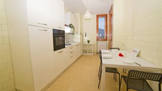 Rooms in Lecco - photo 8