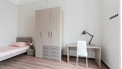 Room for rent in Turin, Piemonte