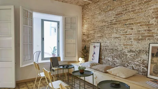 Rooms in Barcelona Eixample - photo 8