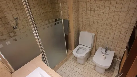 Rooms in Barcelona Les Corts - photo 9