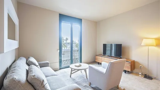 Rooms in Barcelona Ciutat Vella - photo 9