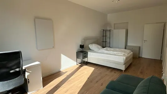 Rooms in Dusseldorf - photo 2