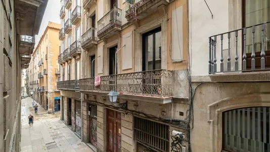 Rooms in Barcelona Ciutat Vella - photo 6
