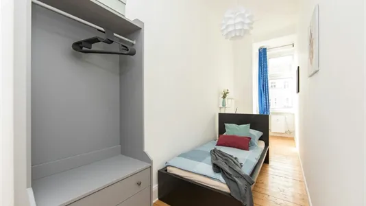 Rooms in Berlin Charlottenburg-Wilmersdorf - photo 1