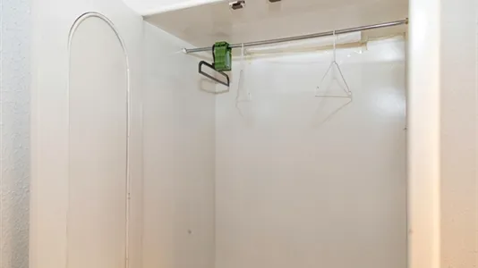 Rooms in Madrid Salamanca - photo 4