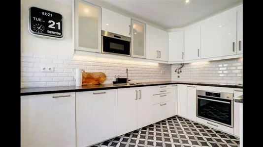 Houses in Location is not specified - photo 8