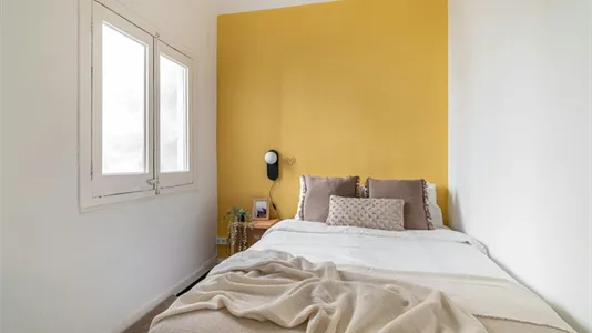 Rooms in Barcelona Ciutat Vella - photo 4