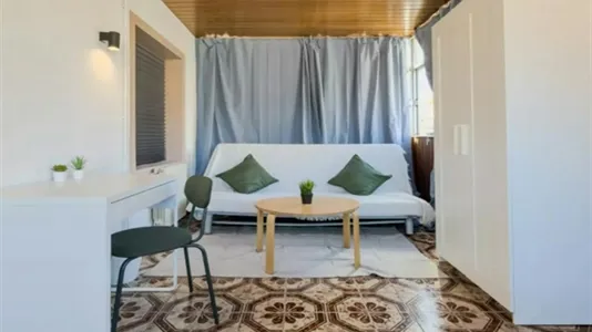 Rooms in Barcelona Sant Andreu - photo 2