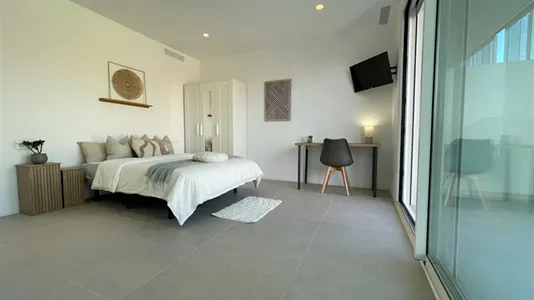 Rooms in L'Hospitalet de Llobregat - photo 8