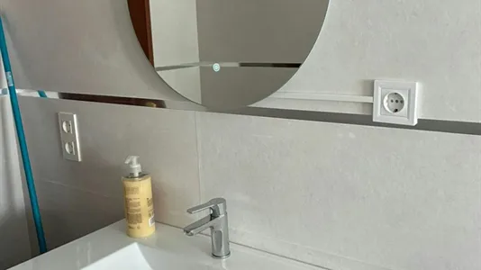 Rooms in Bilbao - photo 10