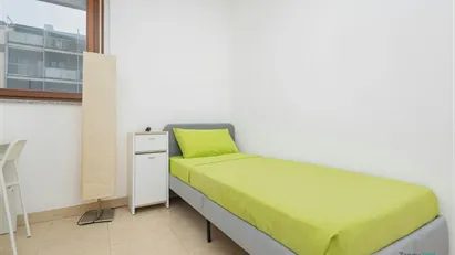 Room for rent in Milano Zona 5 - Vigentino, Chiaravalle, Gratosoglio, Milan