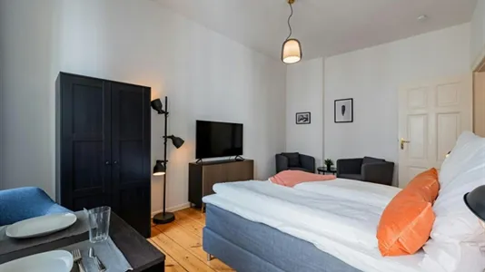 Apartments in Berlin Friedrichshain-Kreuzberg - photo 3