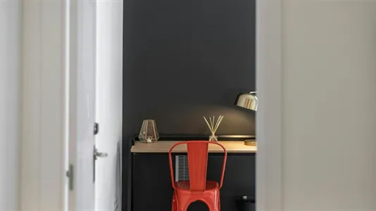Rooms in Barcelona Ciutat Vella - photo 6
