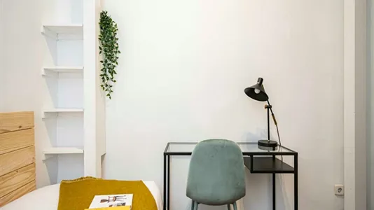 Rooms in Madrid Centro - photo 5