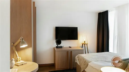 Apartments in Zürich Distrikt 8 - photo 3