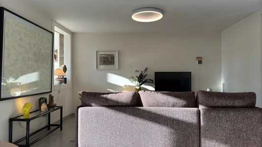 Apartments in Barcelona Ciutat Vella - photo 6