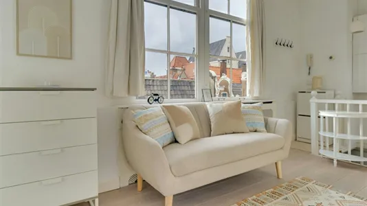 Apartments in Amsterdam Centrum - photo 1