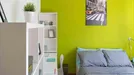 Room for rent, Bologna, Emilia-Romagna, &lt;span class=&quot;blurred street&quot; onclick=&quot;ProcessAdRequest(13664441)&quot;&gt;&lt;span class=&quot;hint&quot;&gt;See streetname&lt;/span&gt;[xxxxxxxxxxxxx]&lt;/span&gt;