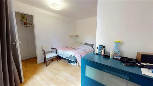 Apartments in Lyon - photo 3