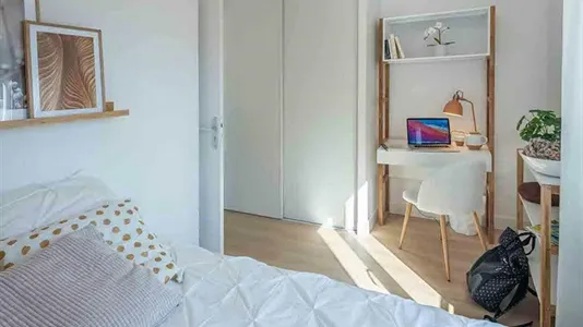 Rooms in Lyon - photo 2
