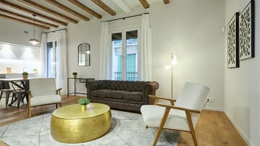 Apartments in Barcelona Ciutat Vella - photo 2