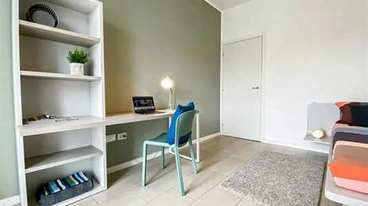 Rooms in Milano Zona 2 - Stazione Centrale, Gorla, Turro, Greco, Crescenzago - photo 4