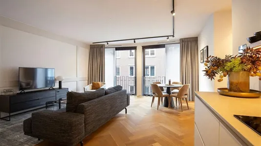 Apartments in Amsterdam Centrum - photo 1