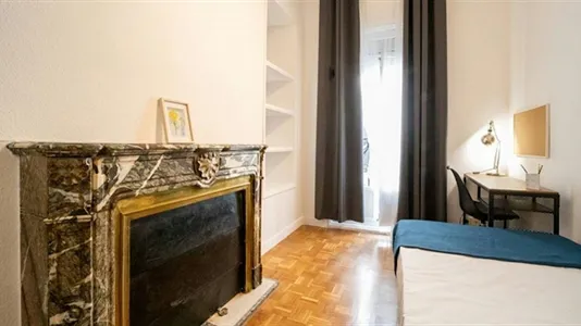 Rooms in Madrid Centro - photo 4