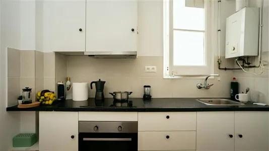 Rooms in Barcelona Eixample - photo 9