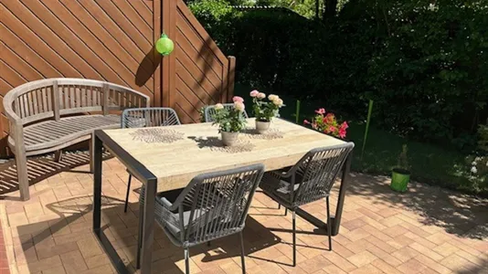 Rooms in Hamburg Wandsbek - photo 1