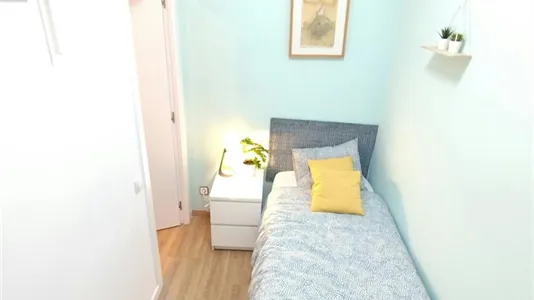 Rooms in Barcelona Eixample - photo 2