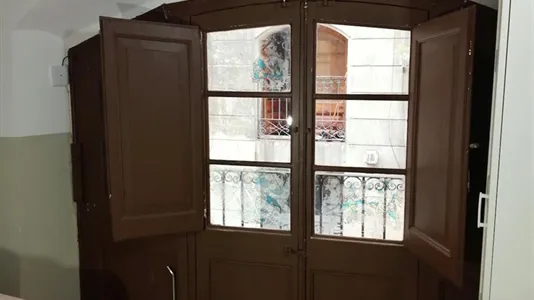 Rooms in Barcelona Ciutat Vella - photo 5