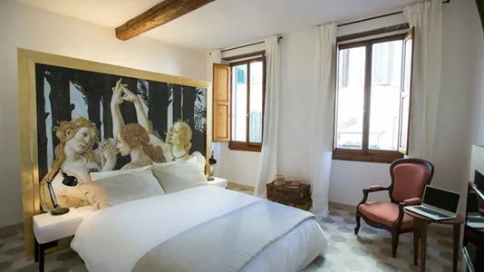 Apartments in Florence - photo 2