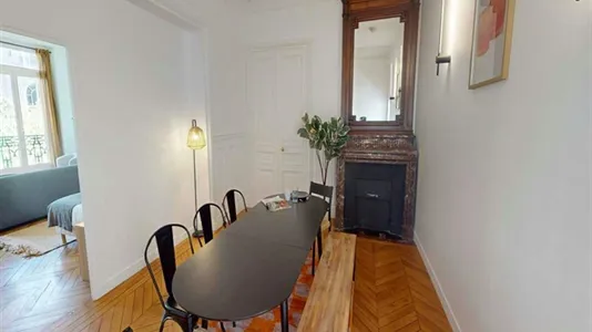 Rooms in Paris 17ème arrondissement - photo 10