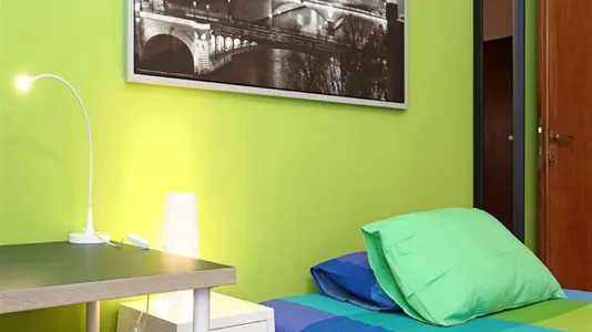 Rooms in Roma Municipio II – Parioli/Nomentano - photo 7