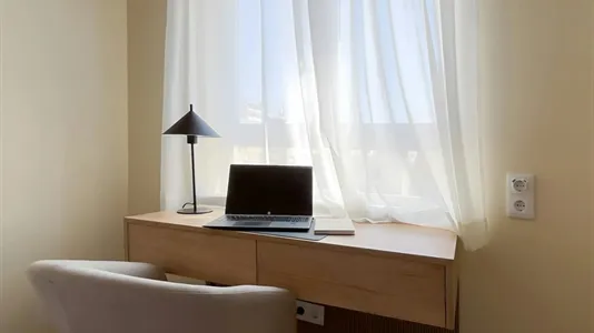 Rooms in Madrid Chamberí - photo 5