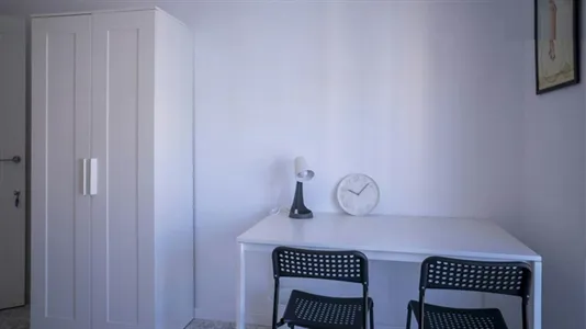 Rooms in el Camí de Vera - photo 4