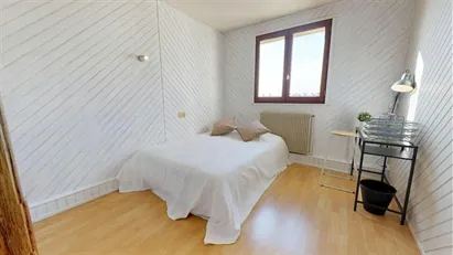 Room for rent in Lyon, Auvergne-Rhône-Alpes