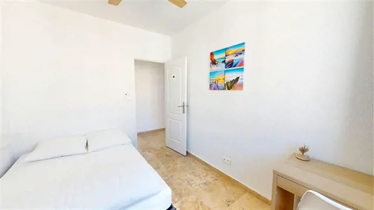 Rooms in Toulon - photo 3