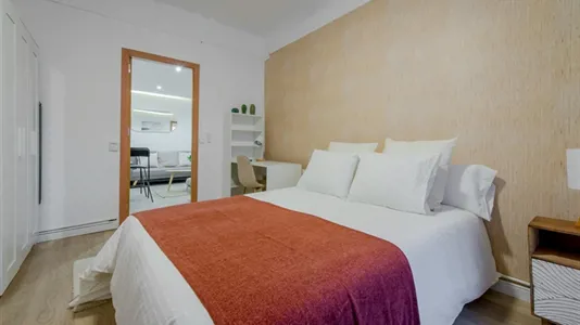 Rooms in Madrid Centro - photo 3