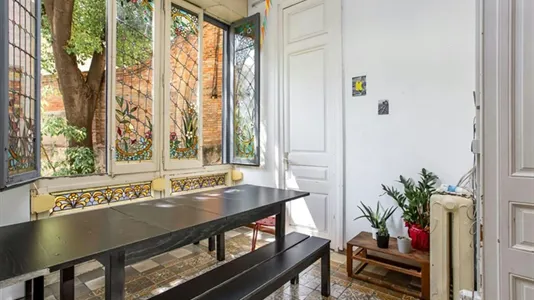 Rooms in Barcelona Eixample - photo 8