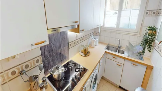 Rooms in Paris 17ème arrondissement - photo 7