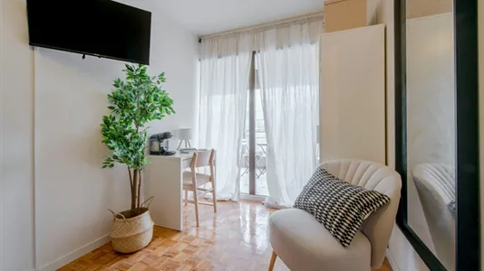 Rooms in Coslada - photo 3
