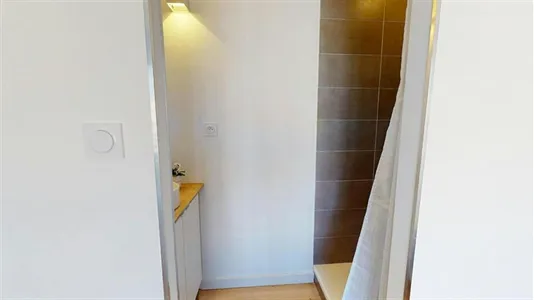 Rooms in Grenoble - photo 6