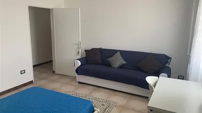 Room for rent in Milano Zona 8 - Fiera, Gallaratese, Quarto Oggiaro, Milan