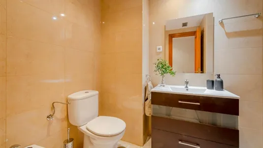 Rooms in Madrid Retiro - photo 10