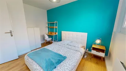Room for rent in Grenoble, Auvergne-Rhône-Alpes