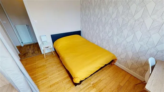 Rooms in Grenoble - photo 4