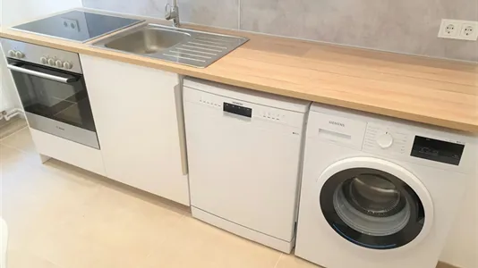 Apartments in Frankfurt Mitte-West - photo 2