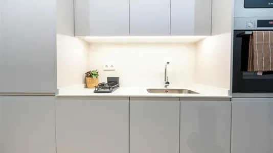 Rooms in Madrid Retiro - photo 9